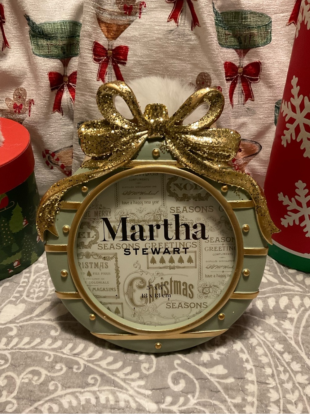 New Martha Stewart Holiday Picture / Photo Frame - Gold, Light Green Ornament